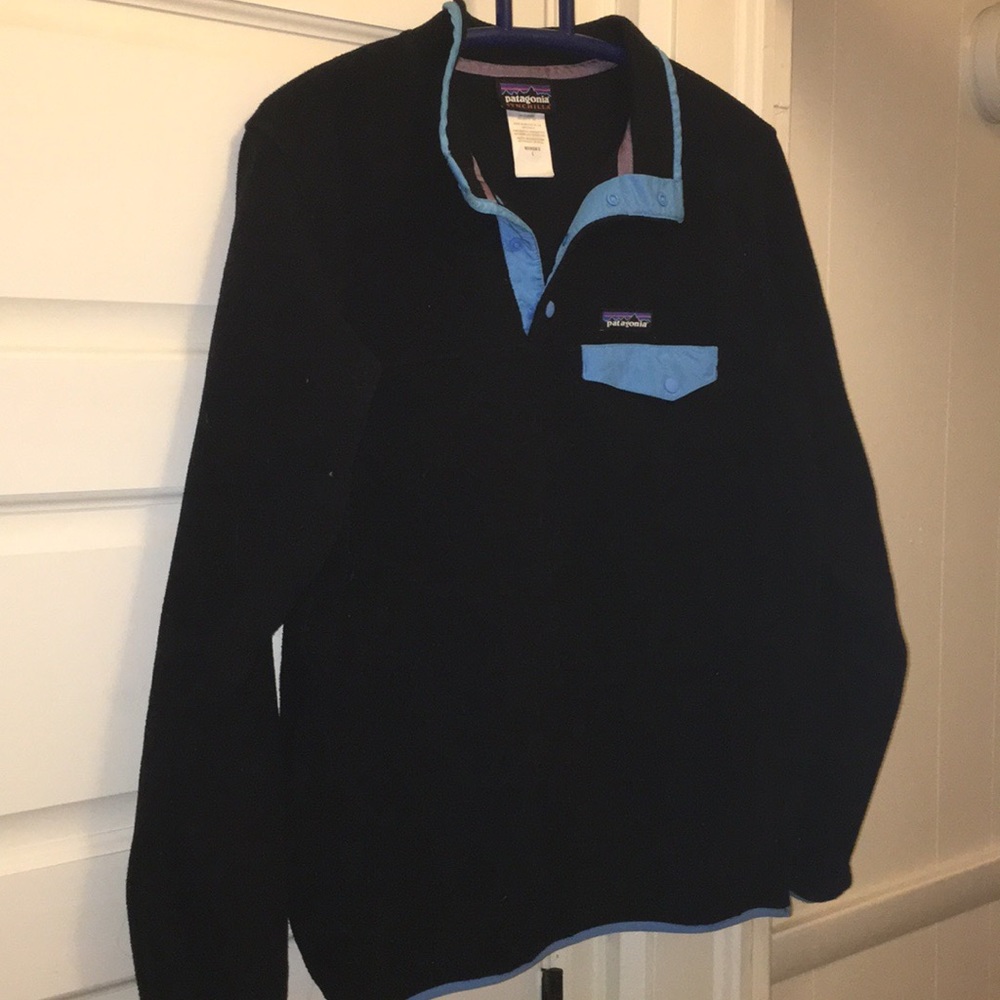women's Patagonia pullover size L
